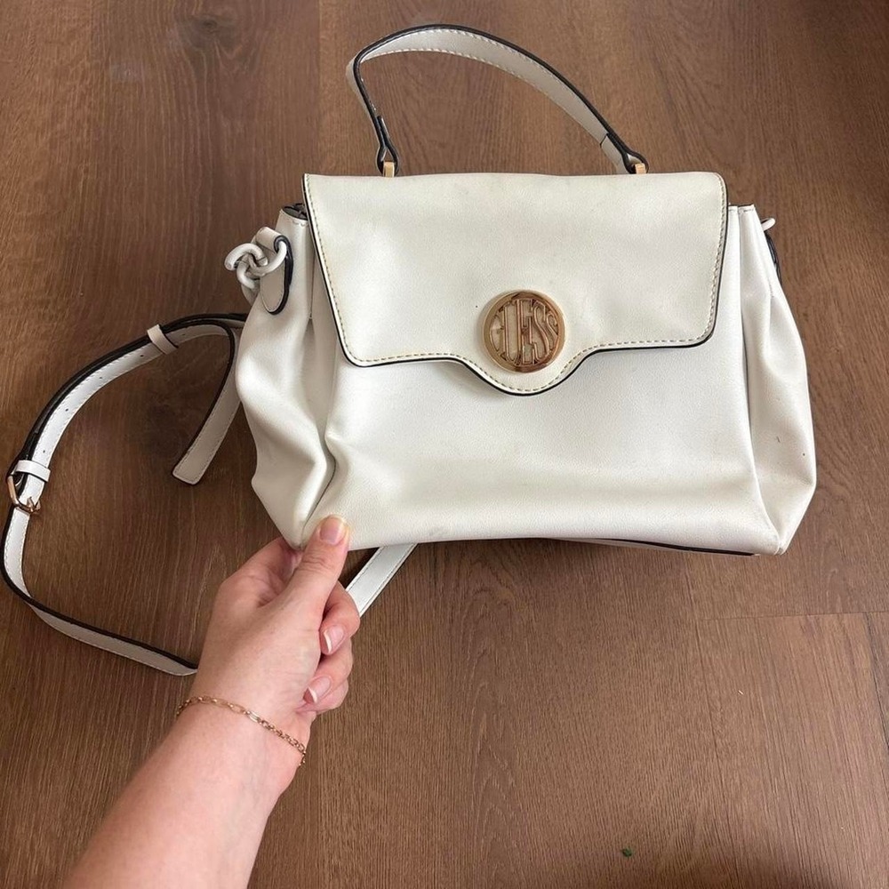 Guess White Faux Leather Y2K Monogram Handbag Gold Hardware Crossbody Bag